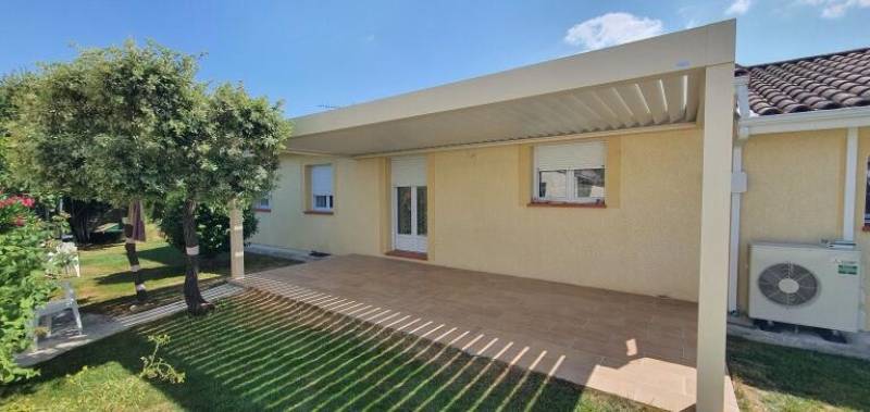 pergola bioclimatique sur mesure motorisée sur 2 poteaux Toulouse et sa région devis