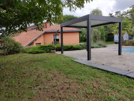 installateur de pergola pour bar et restaurant toulouse